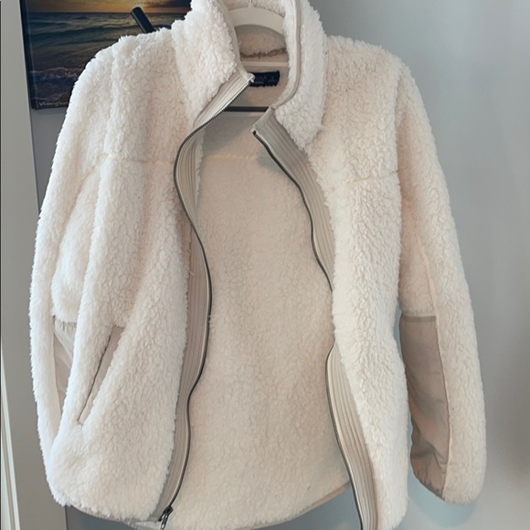 A&F Sherpa Pullover - Picture 1 of 2